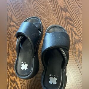Brand new Sandals size 37 (7.5) Bought in Rome